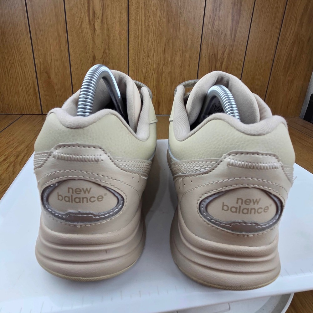 New Balance 577 Bone Beige Leather Walking Shoes Hook Loop MW577VB Mens 10 D - Picture 7 of 16